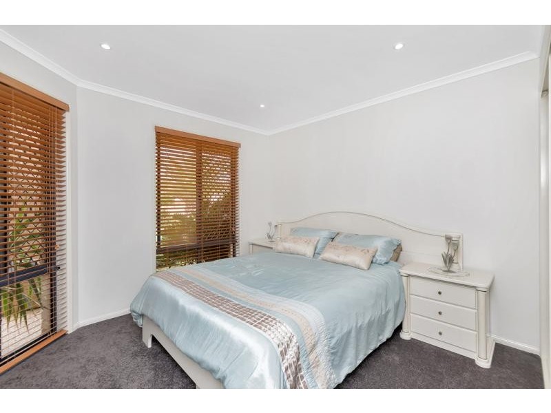 5 Mellor Place, Brassall QLD 4305