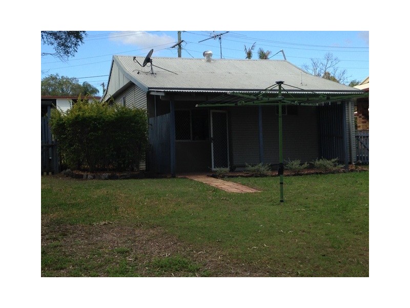 27 Sutton Street, Churchill QLD 4305