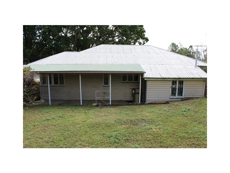 13 Tower Street, Eastern Heights QLD 4305