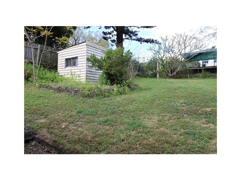 13 Tower Street, Eastern Heights QLD 4305