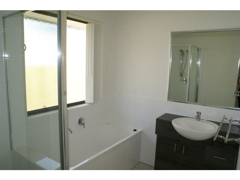 19 Freya Street, Brassall QLD 4305
