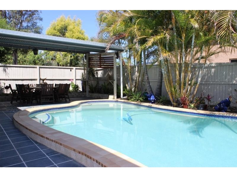 18 Cullen Street, Bundamba QLD 4304