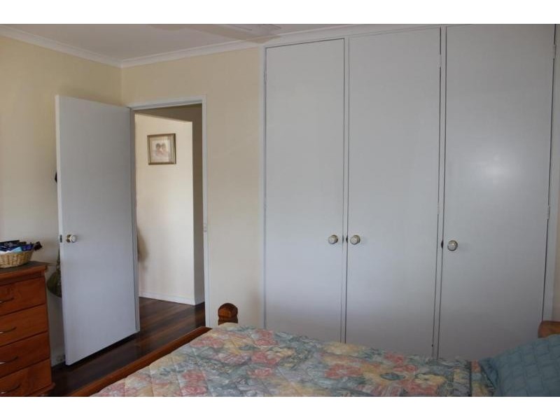 18 Cullen Street, Bundamba QLD 4304