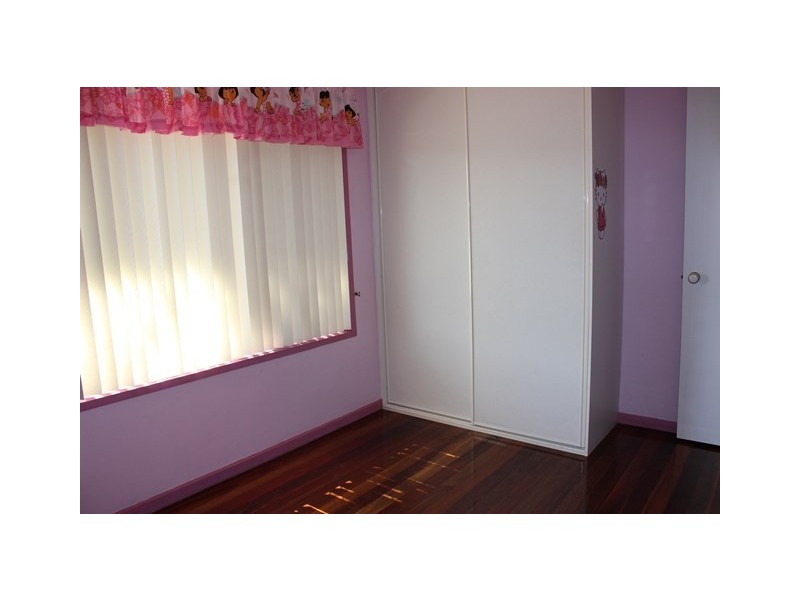 18 Cullen Street, Bundamba QLD 4304