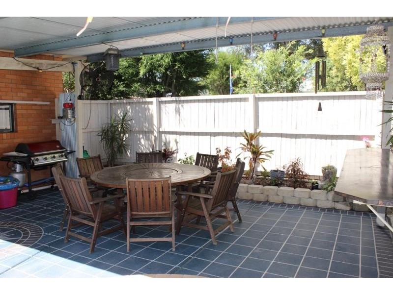 18 Cullen Street, Bundamba QLD 4304