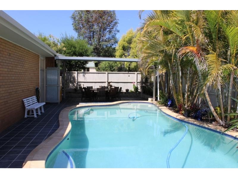 18 Cullen Street, Bundamba QLD 4304