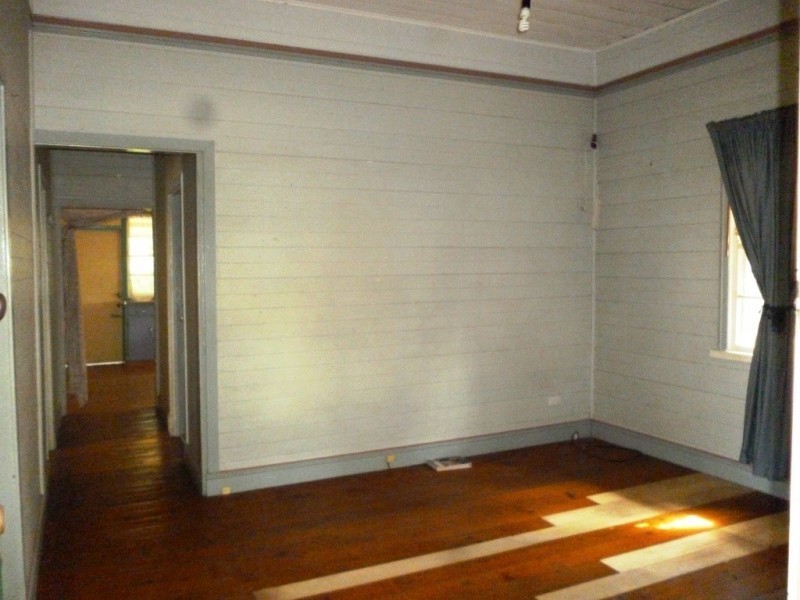 21 Tiger Street, West Ipswich QLD 4305