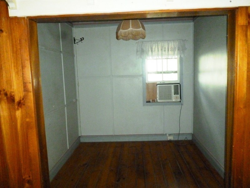 21 Tiger Street, West Ipswich QLD 4305