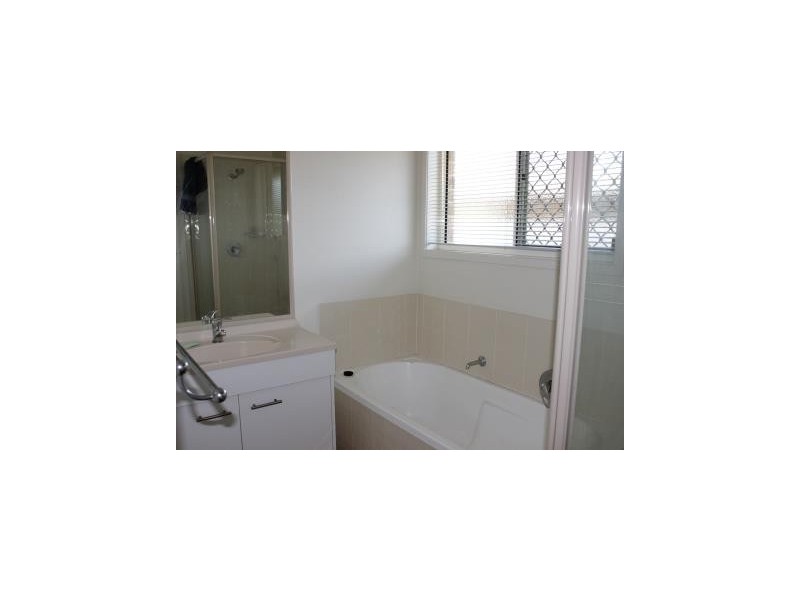 19/17 Gibbs Street, Churchill QLD 4305