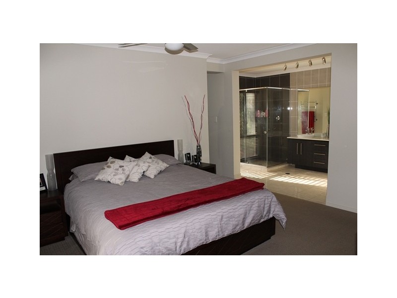 82 Chestnut Drive, Pine Mountain QLD 4306