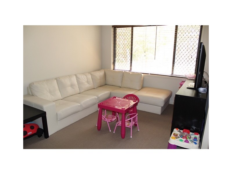 82 Chestnut Drive, Pine Mountain QLD 4306