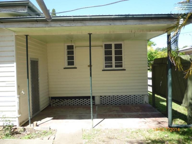 24 James Street, East Ipswich QLD 4305