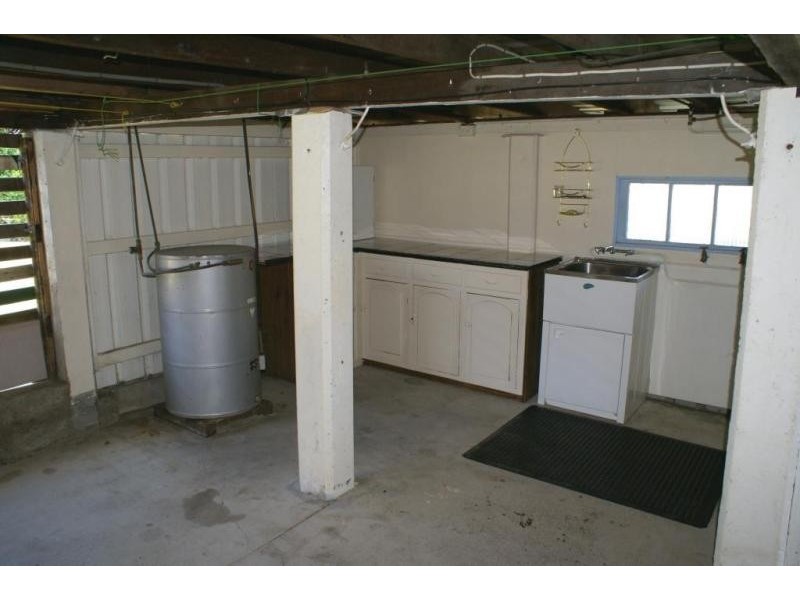 12 Whitehill Road, Newtown QLD 4305