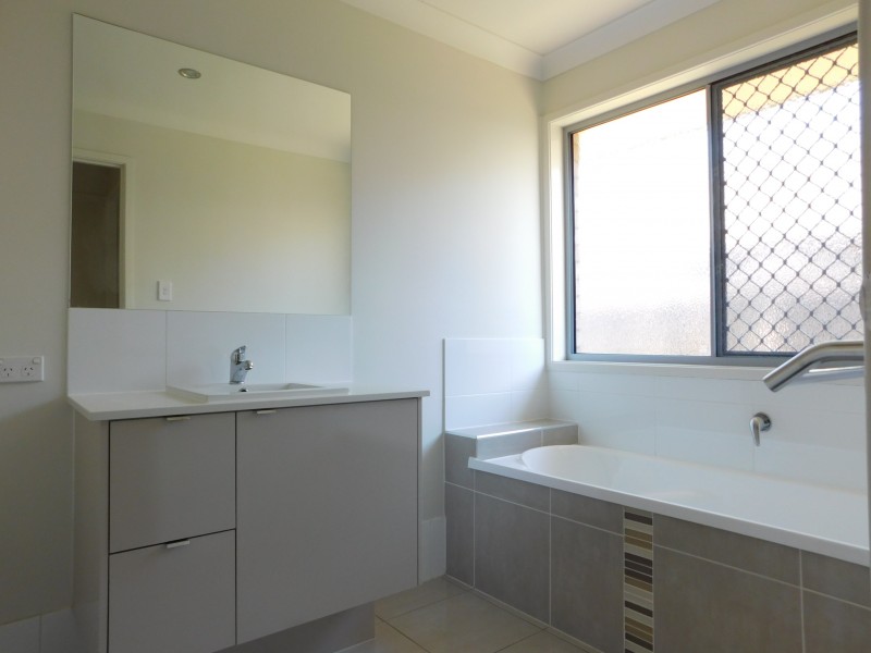 43 Pendragon Street, Raceview QLD 4305