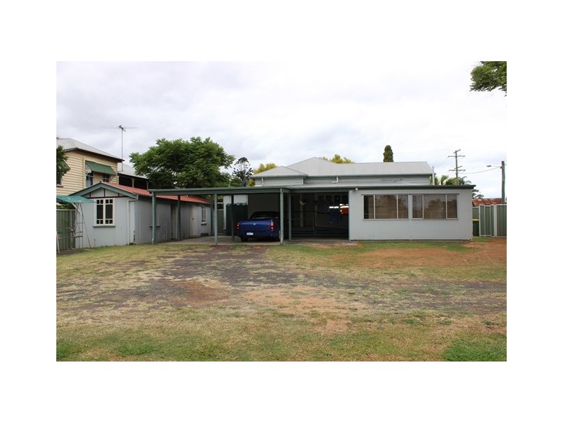 14 Albert Street, Rosewood QLD 4340