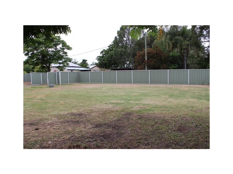 14 Albert Street, Rosewood QLD 4340