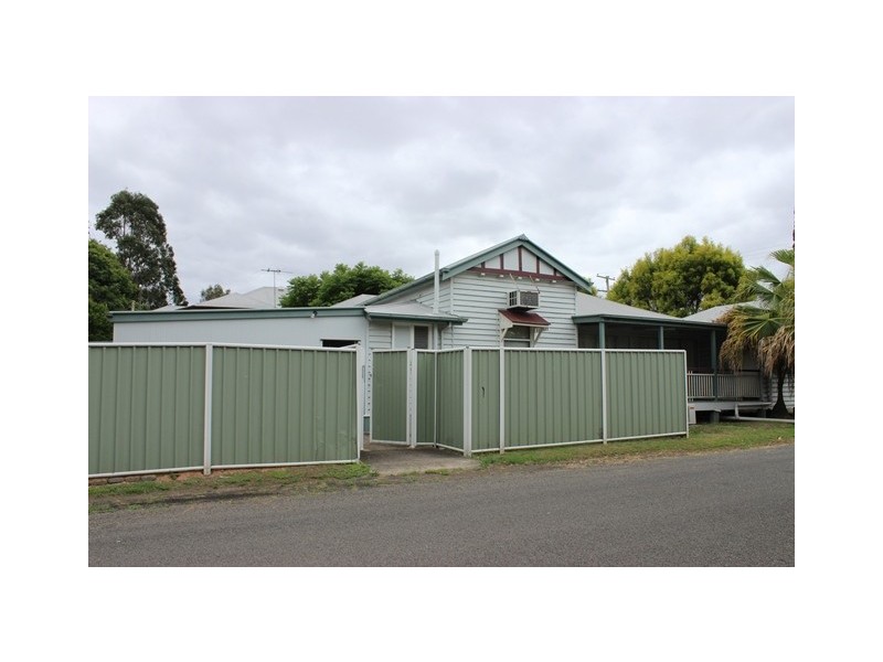 14 Albert Street, Rosewood QLD 4340