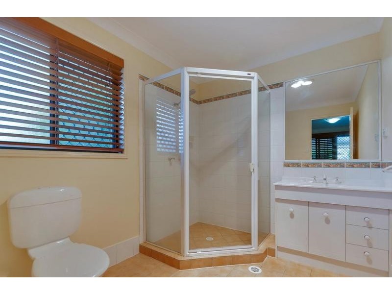 119 Kensington Drive, Flinders View QLD 4305