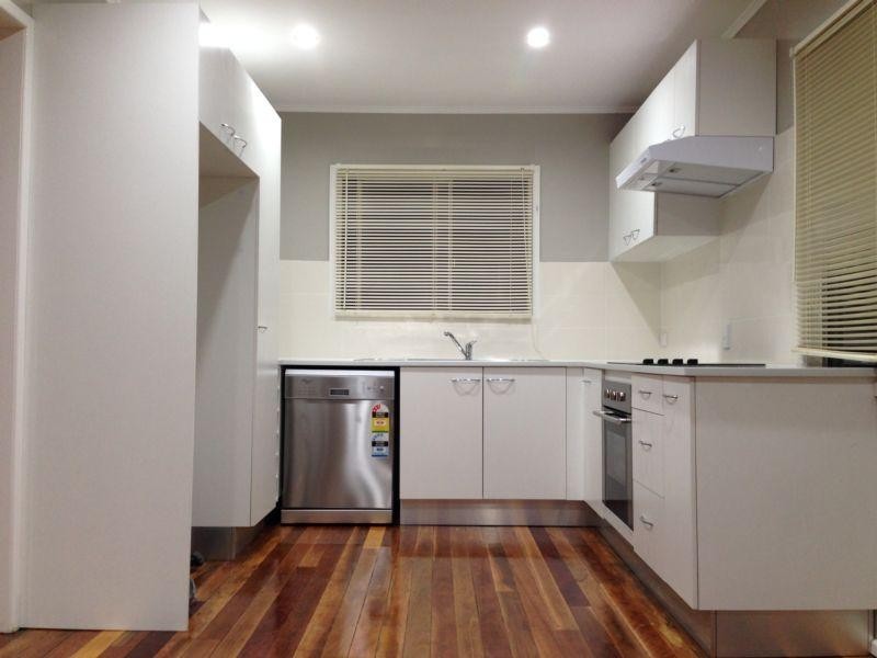 52 Grange Road, Eastern Heights QLD 4305