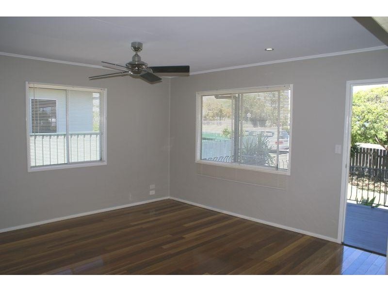 52 Grange Road, Eastern Heights QLD 4305