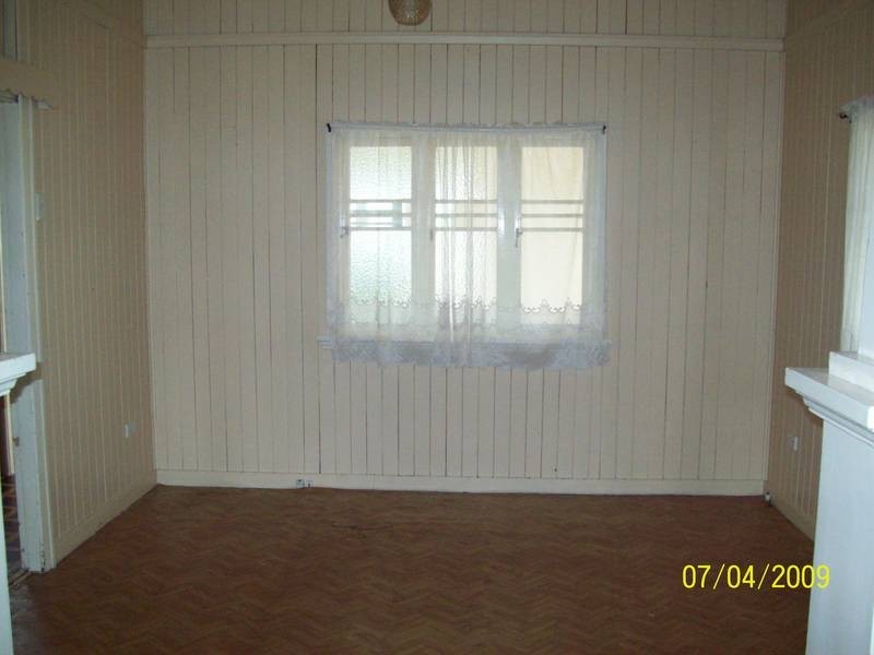111 Brisbane Road, Booval QLD 4304