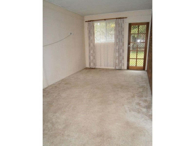 6A Turner Street, Eastern Heights QLD 4305