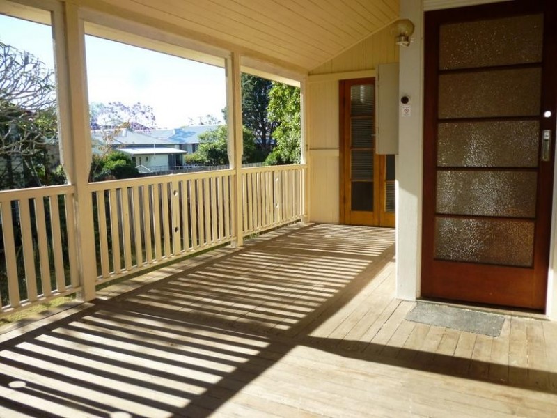 12 Griffiths Road, Eastern Heights QLD 4305
