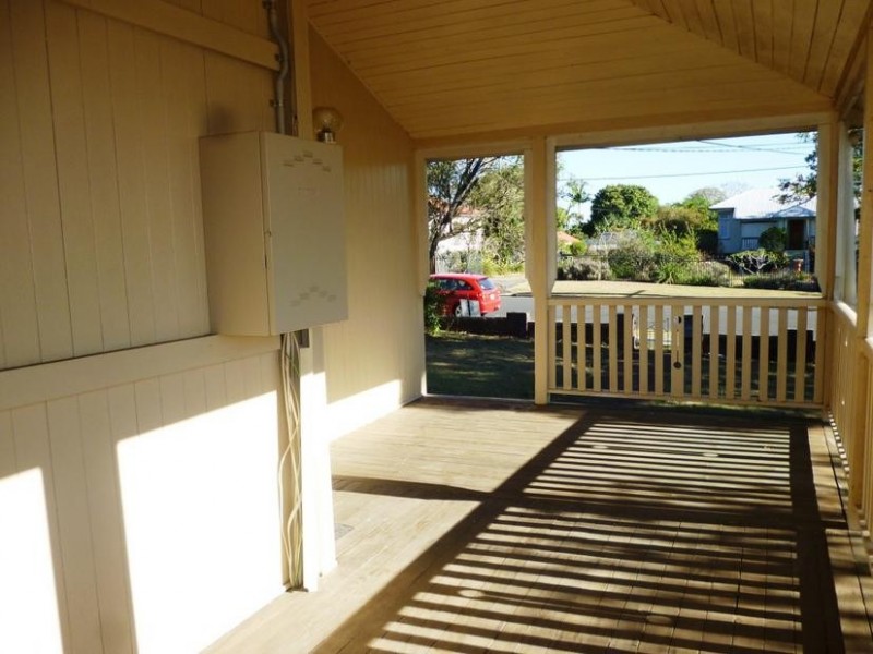 12 Griffiths Road, Eastern Heights QLD 4305
