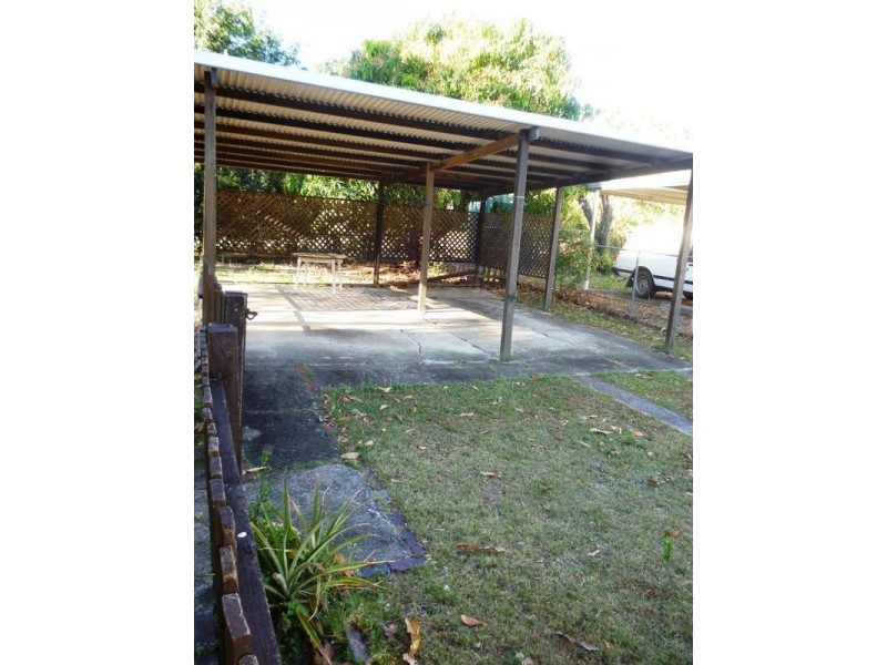12 Griffiths Road, Eastern Heights QLD 4305
