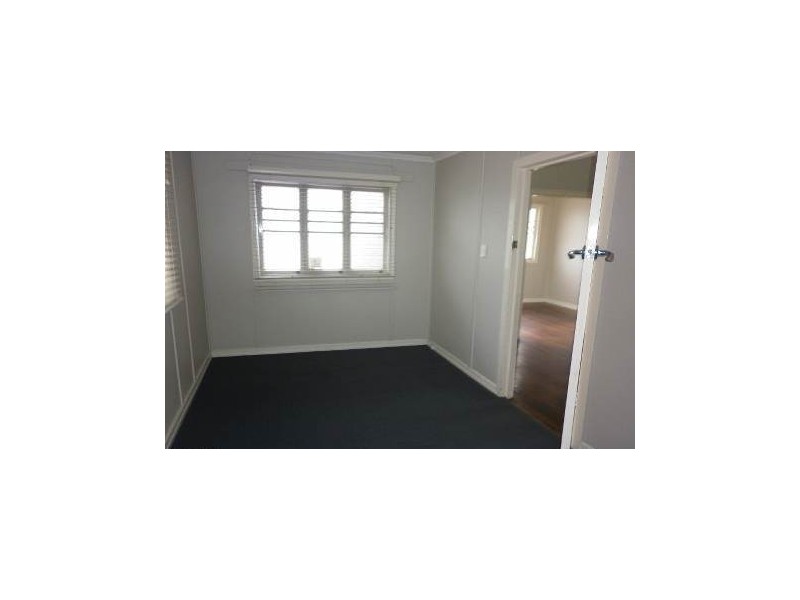 10 Wyman Street, Brassall QLD 4305