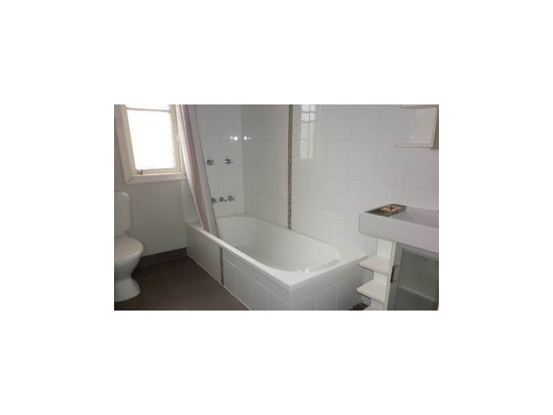 10 Wyman Street, Brassall QLD 4305