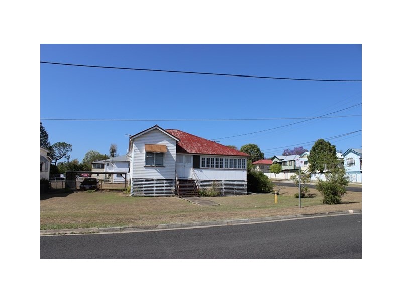 1 Coronation Street, East Ipswich QLD 4305