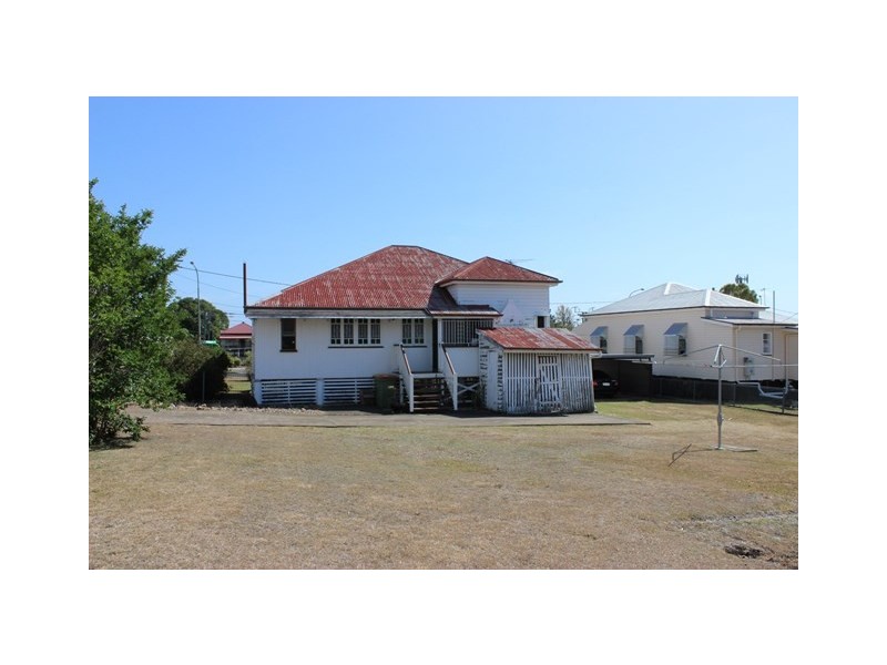 1 Coronation Street, East Ipswich QLD 4305
