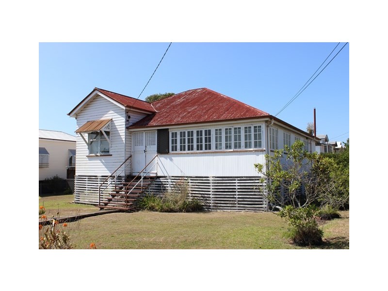 1 Coronation Street, East Ipswich QLD 4305