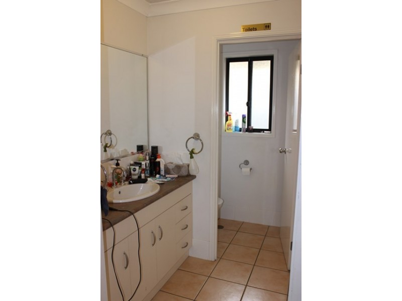12 Sarah Place, Raceview QLD 4305