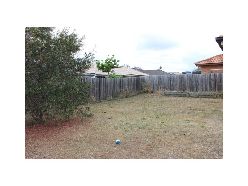 12 Sarah Place, Raceview QLD 4305