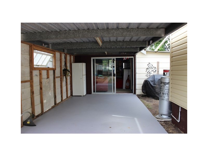 17 Phillip Street, One Mile QLD 4305