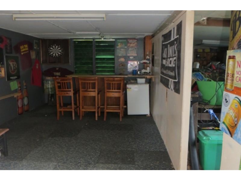 17 Phillip Street, One Mile QLD 4305