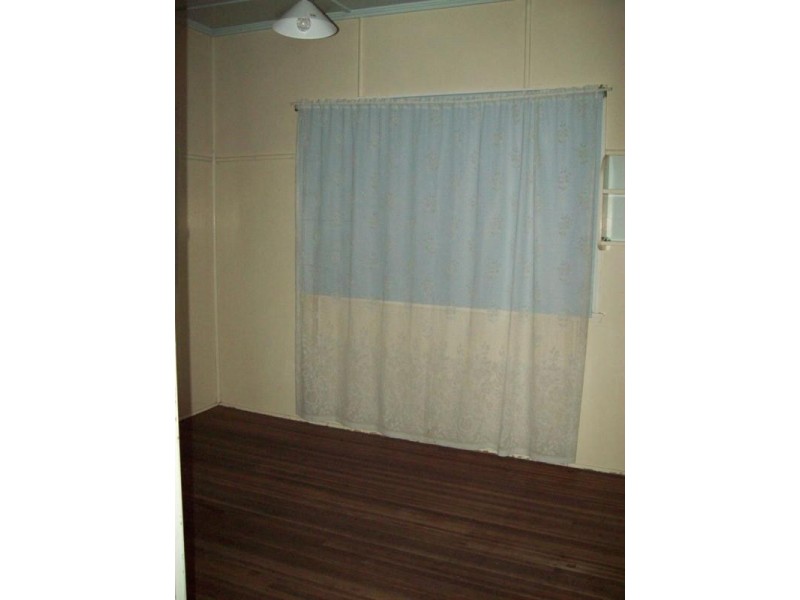 1/37 Jacaranda Street, East Ipswich QLD 4305