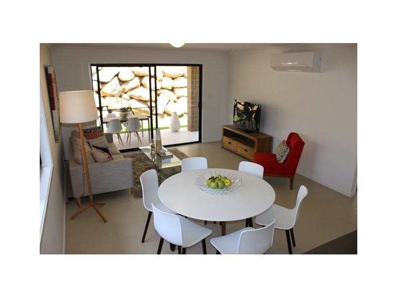 12 Rosemary Street, Deebing Heights QLD 4306