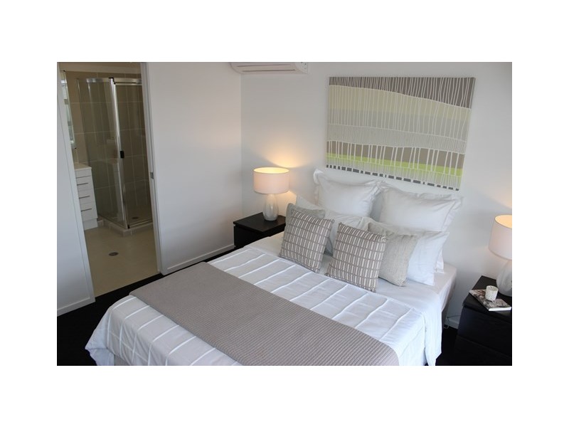 12 Rosemary Street, Deebing Heights QLD 4306