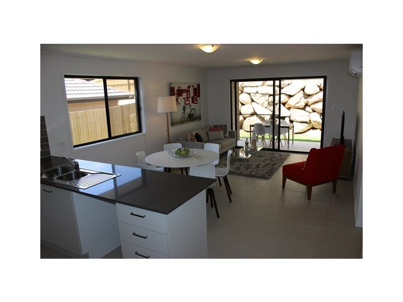 12 Rosemary Street, Deebing Heights QLD 4306