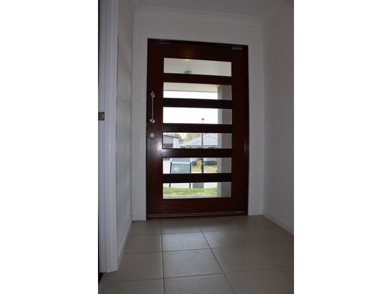 12 Rosemary Street, Deebing Heights QLD 4306