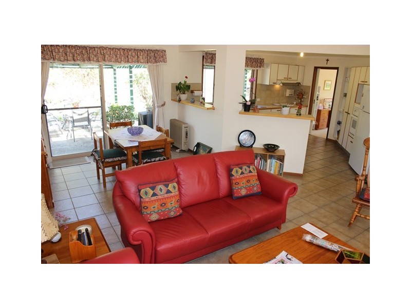 1 Delamore Court, Chuwar QLD 4306