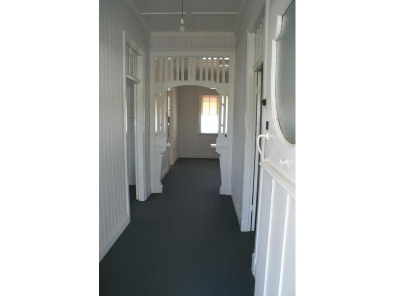 73 Brisbane Road, Newtown QLD 4305