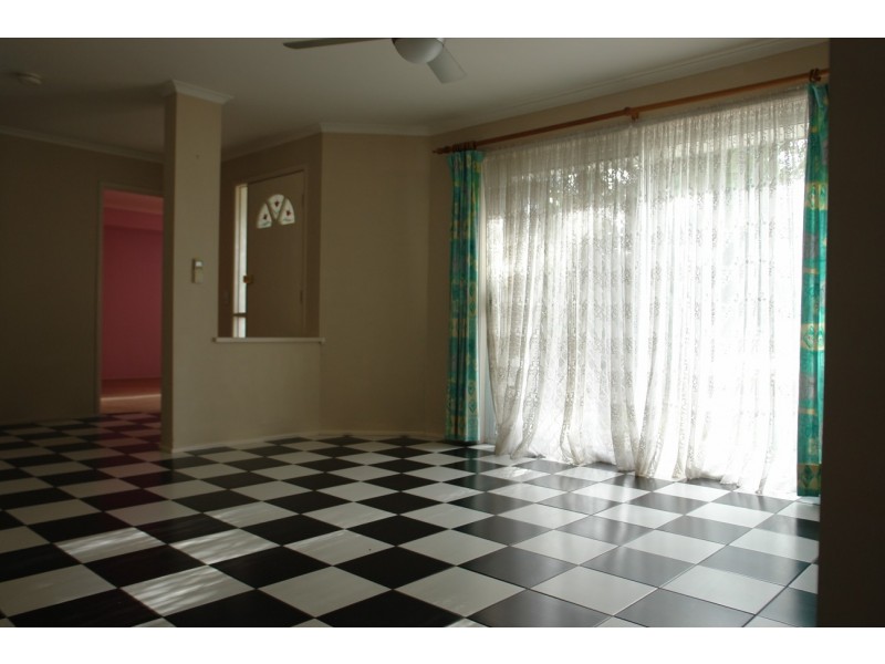 74 Collins Street, Brassall QLD 4305