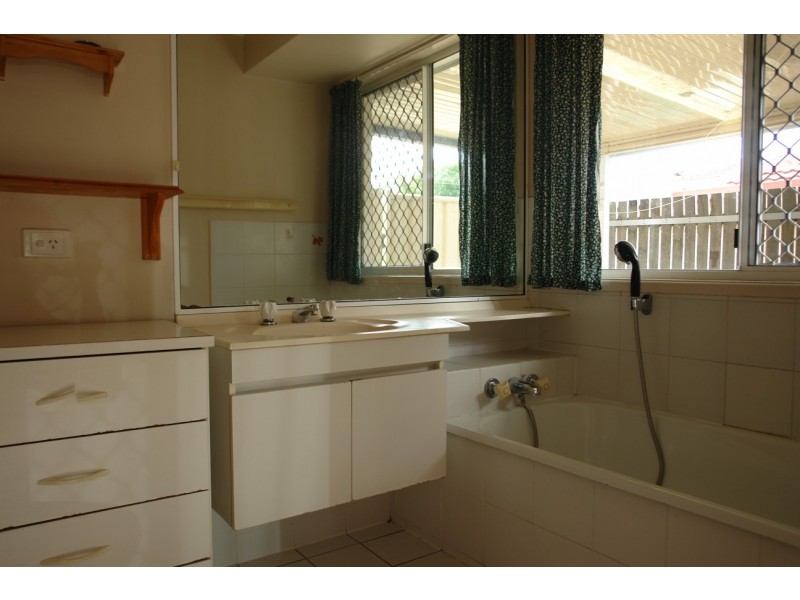 74 Collins Street, Brassall QLD 4305