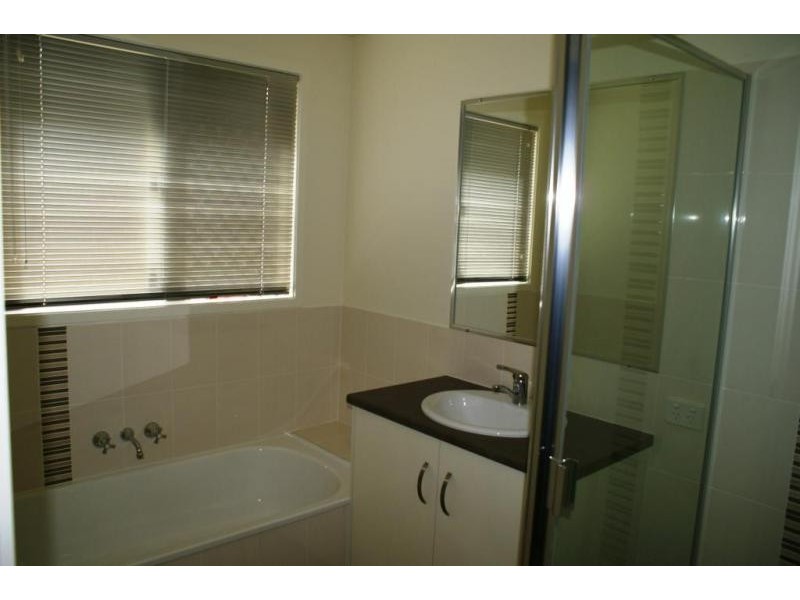 40 Brisbane Street, Dinmore QLD 4303