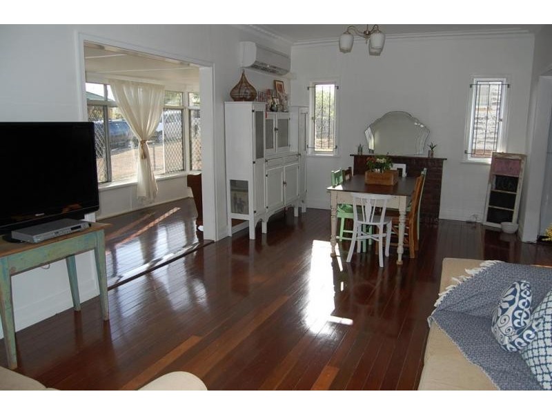 12 Idolwood Street, Eastern Heights QLD 4305