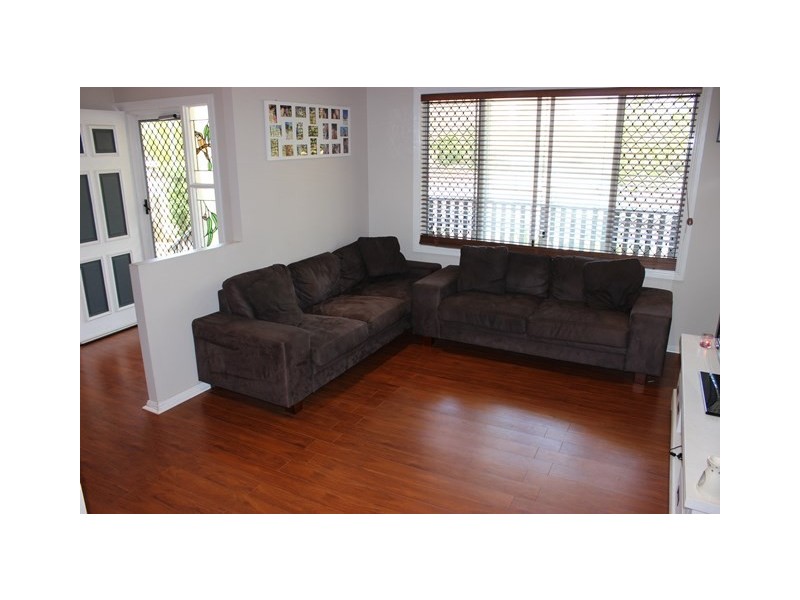 21 Sealy Street, Silkstone QLD 4304